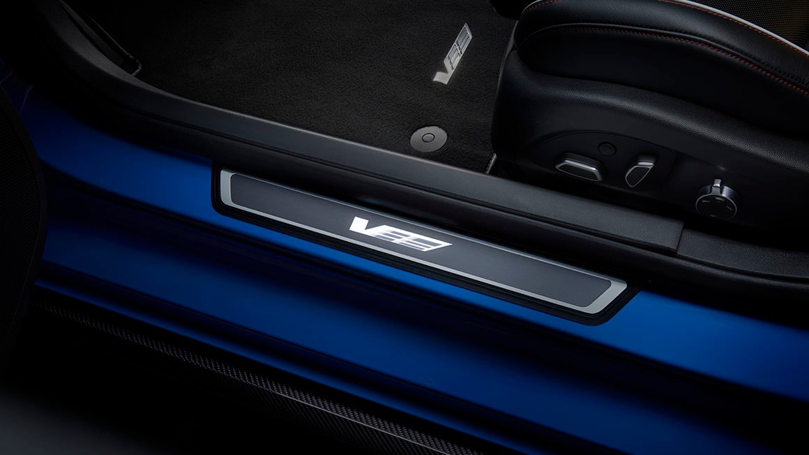 Illuminating sill plates