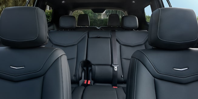 2022 XT6 interior seating.
