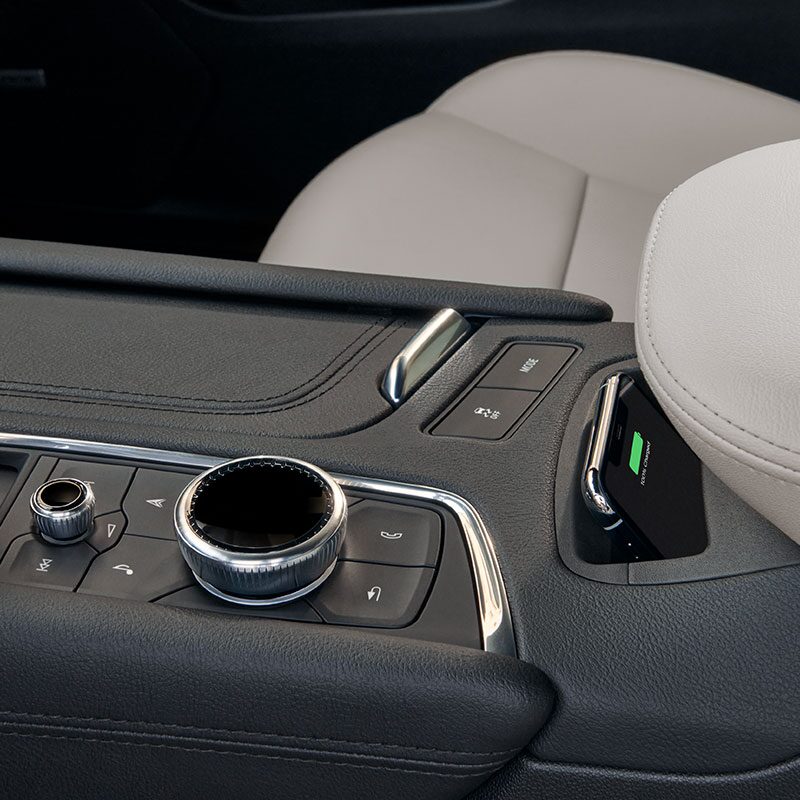 Ports USB du Cadillac XT5 2024.