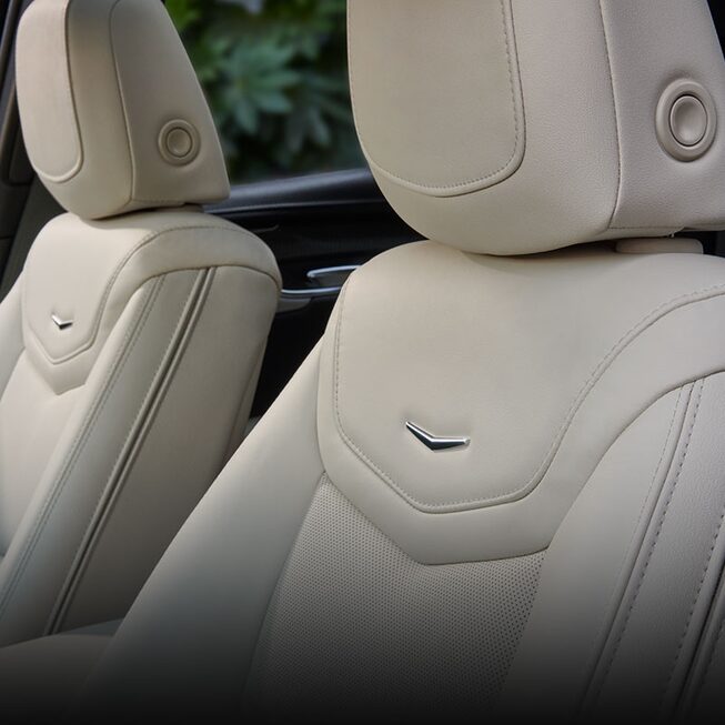   PREMIUM FRONT SEATING