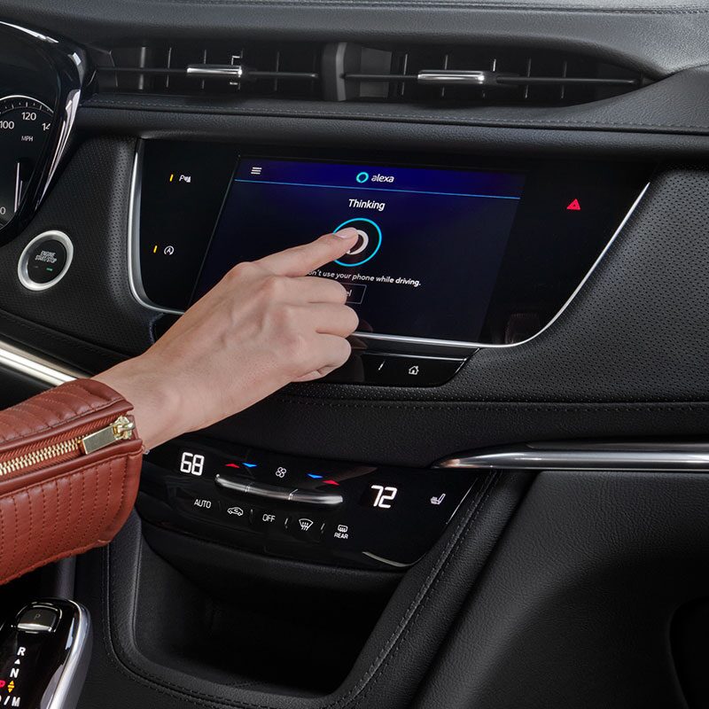2023 XT5 infotainment system interface.