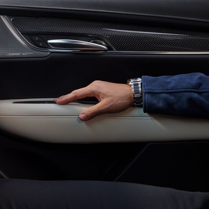 2023 XT5 window controls.