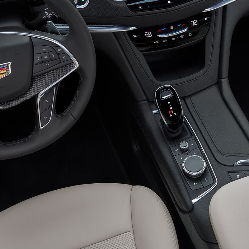 2023 XT5 center controls.