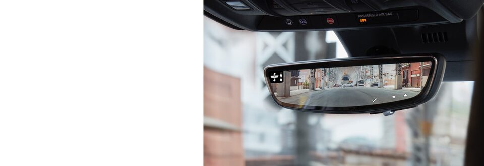 ownership-technology-super-cruise-need-onstar-m-xs.jpg