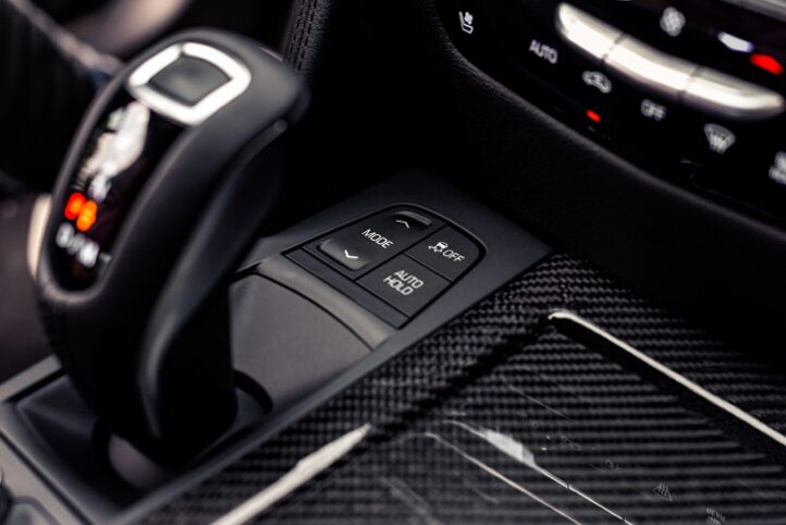 Berline Cadillac CT6 2020 : Manette de contrôle rotative.