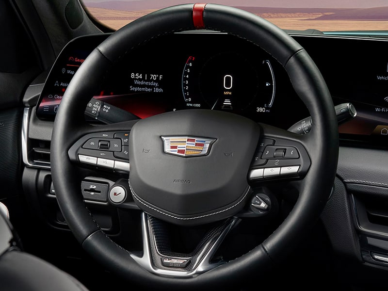 Le volant de la Cadillac CT5-V 2025 vu par le conducteur.