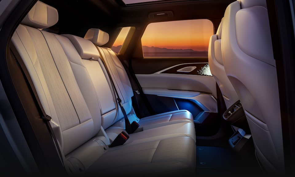 2024 Cadillac LYRIQ Electric SUV Cadillac Canada