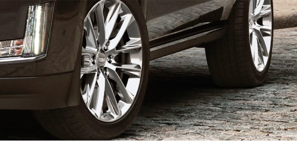 2020 Cadillac Escalade Full-Size SUV Exterior Wheels View.