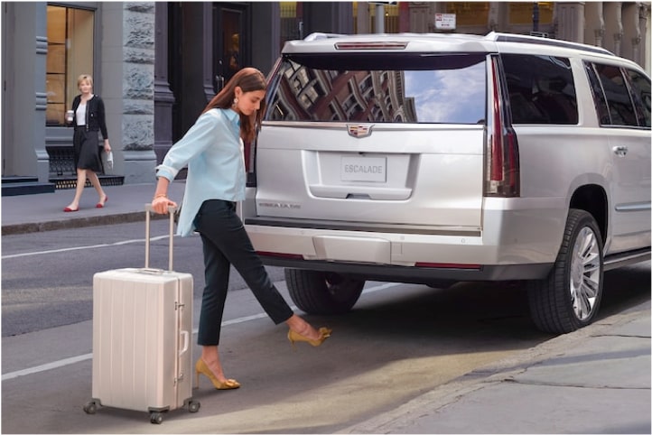 2020 Cadillac Escalade Full-Size SUV Hands Free Liftgate.
