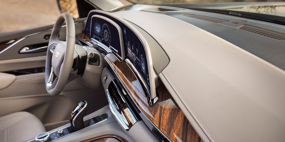 Front interior of the 2023 Cadillac Escalade.