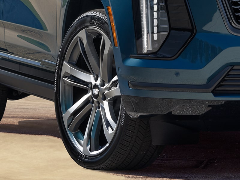 Close up view of the large wheels on the 2025 Cadillac Escalade.