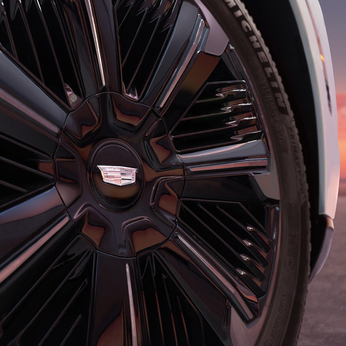Vue rapprochée d’une roue du Cadillac Escalade IQL 2026.
