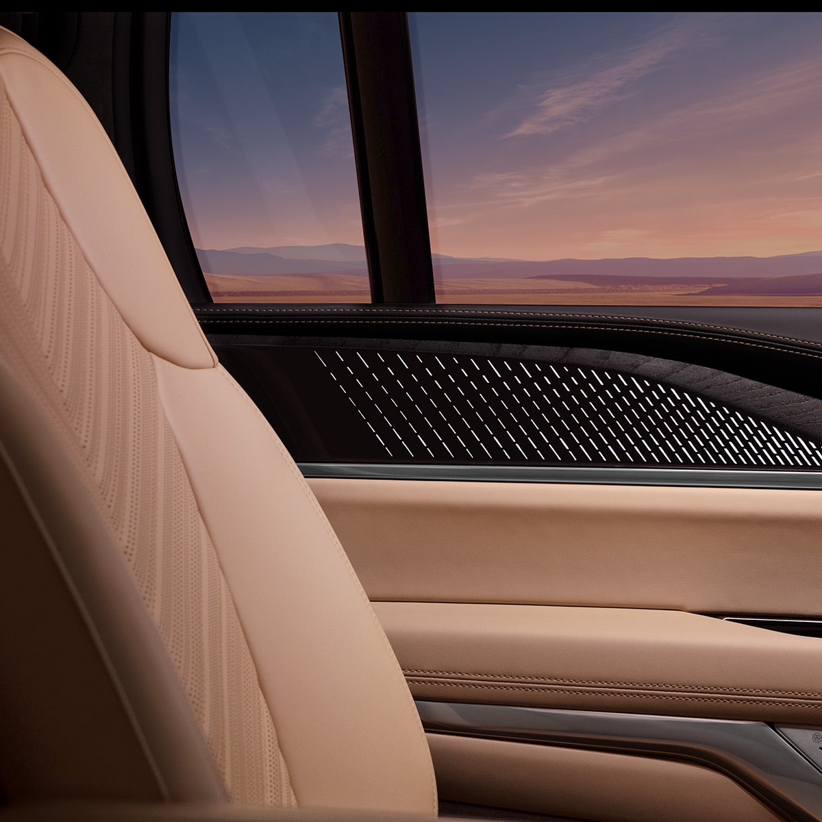 Vue latérale de la console centrale du Cadillac Escalade IQL 2026.