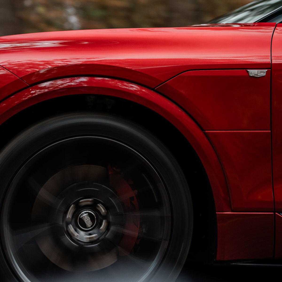 Side view of the wheel of a 2027 Cadillac LYRIQ.