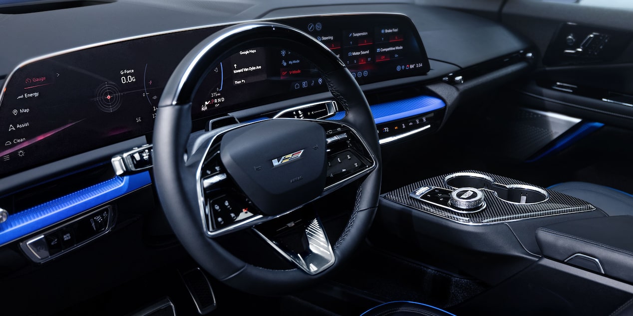 The Cadillac OPTIQ-V's Steering Wheel and 33" Horizon Display Screen