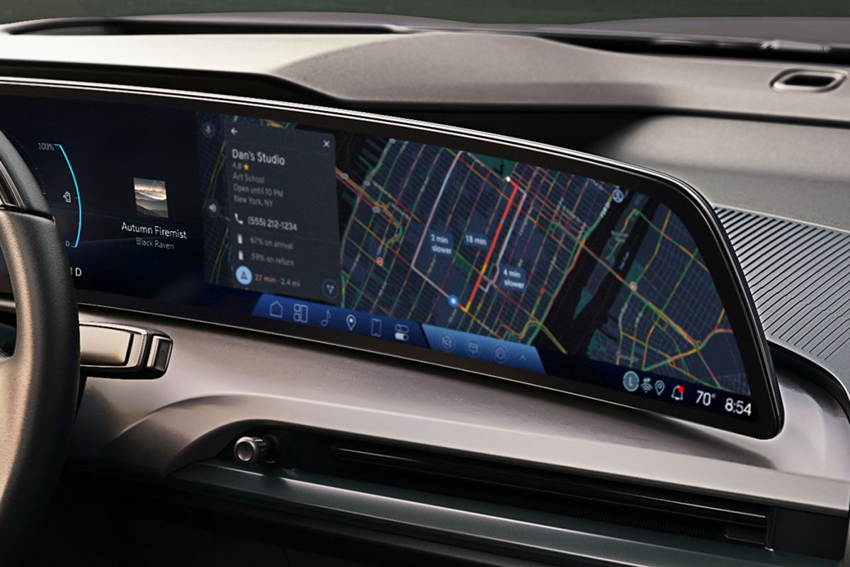 Close-up of the 2027 VISTIQ Display Screen Utilizing Google Built-In Compatibility with Navigation.