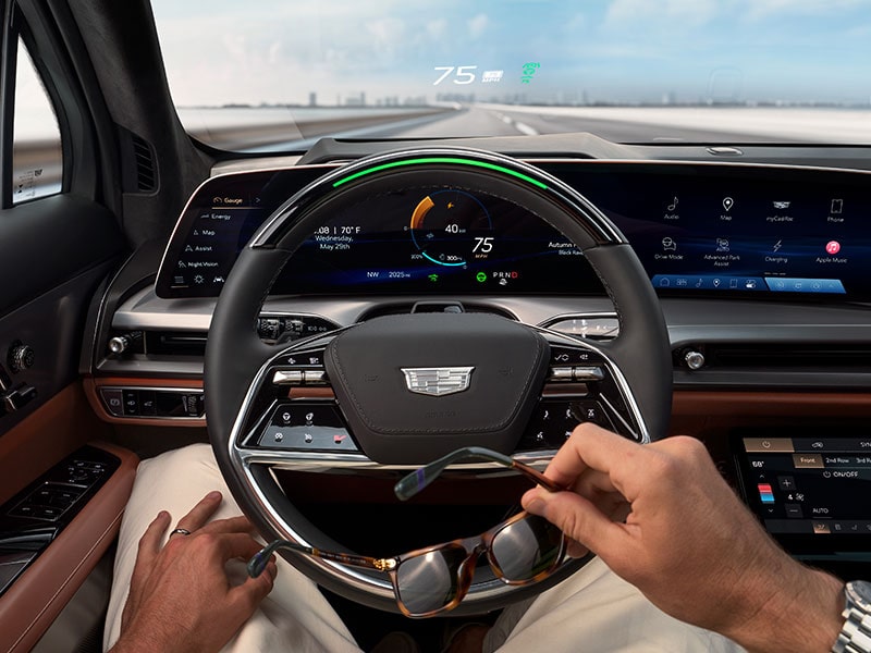 Close-up of the HUD on the 2027 VISTIQ's Windshield.