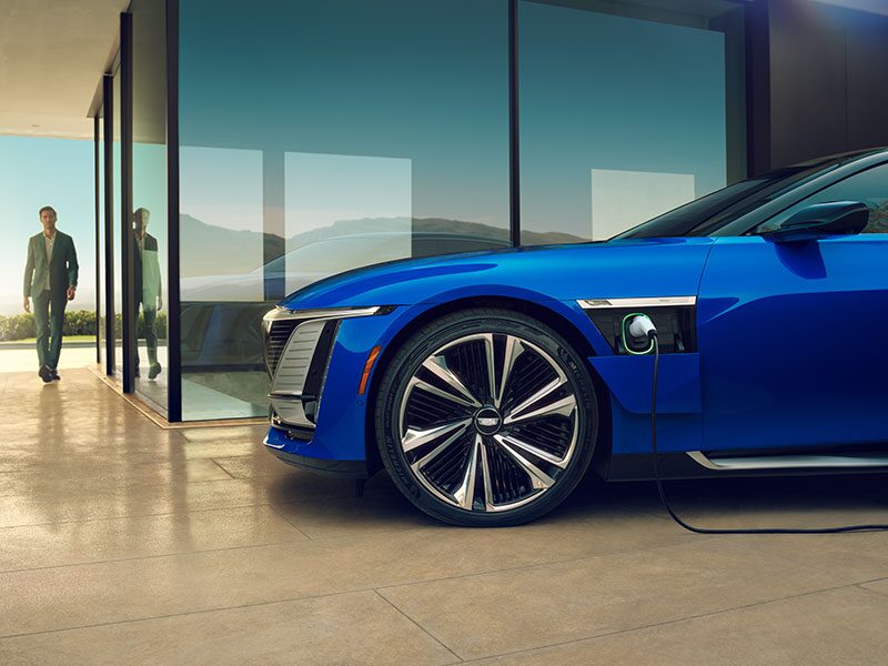 Cadillac CELESTIQ electric sedan left wheel.
