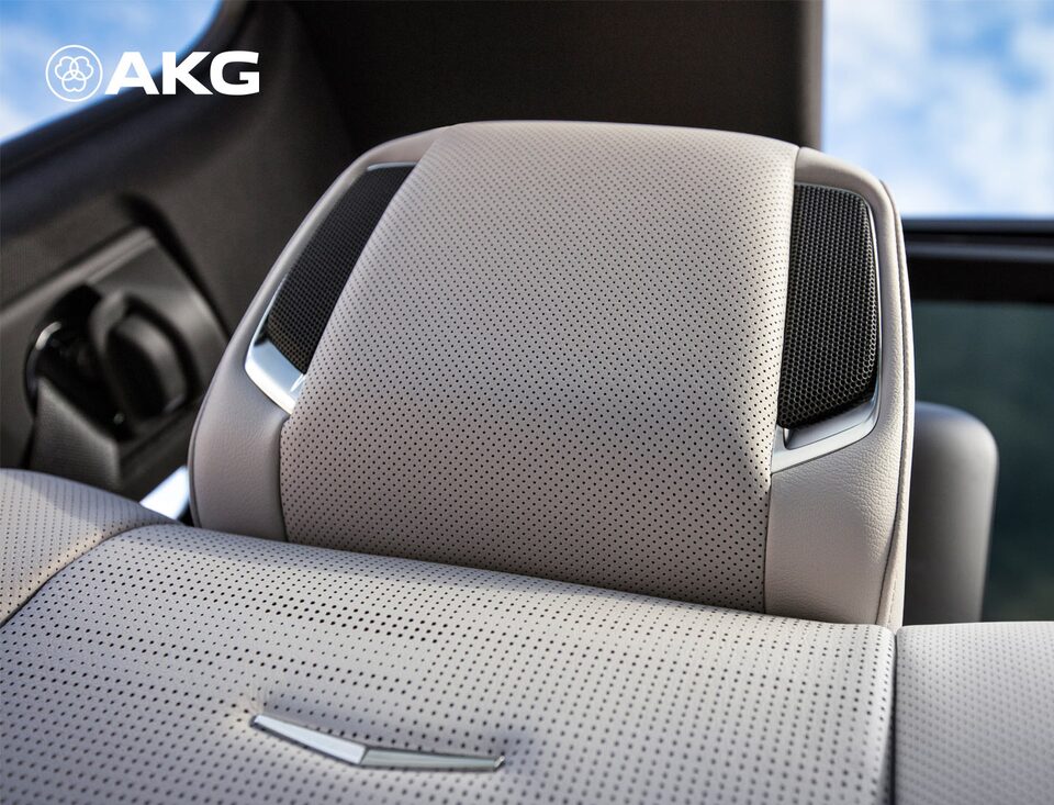 Cadillac Escalade 2021 — système sonore Studio Reference d’AKG.