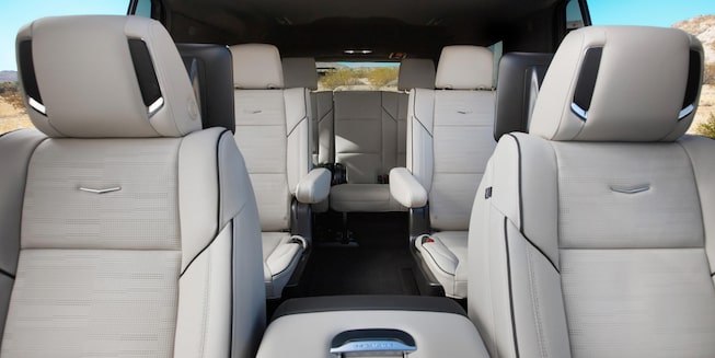 Sièges intérieurs de la Cadillac Escalade 2021.