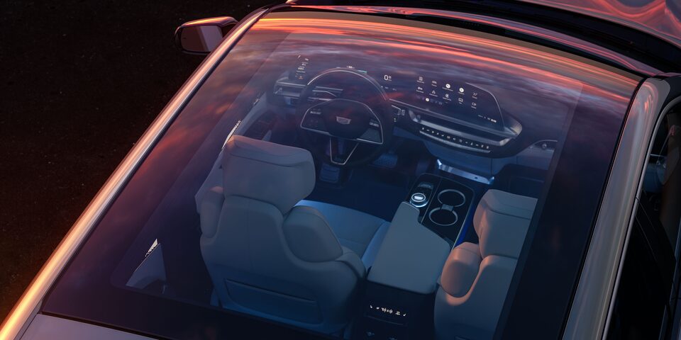 Toit entièrement vitré du Cadillac LYRIQ 2023.