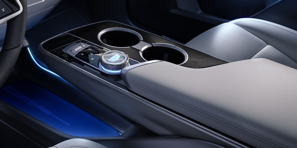Detail view of the Cadillac LYRIQ rotary controller.