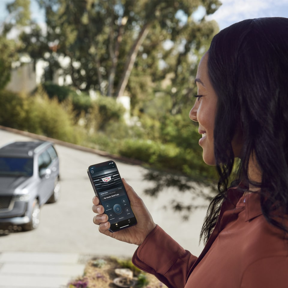 Les services OnStar dans l’application myCadillac sur un téléphone intelligent.