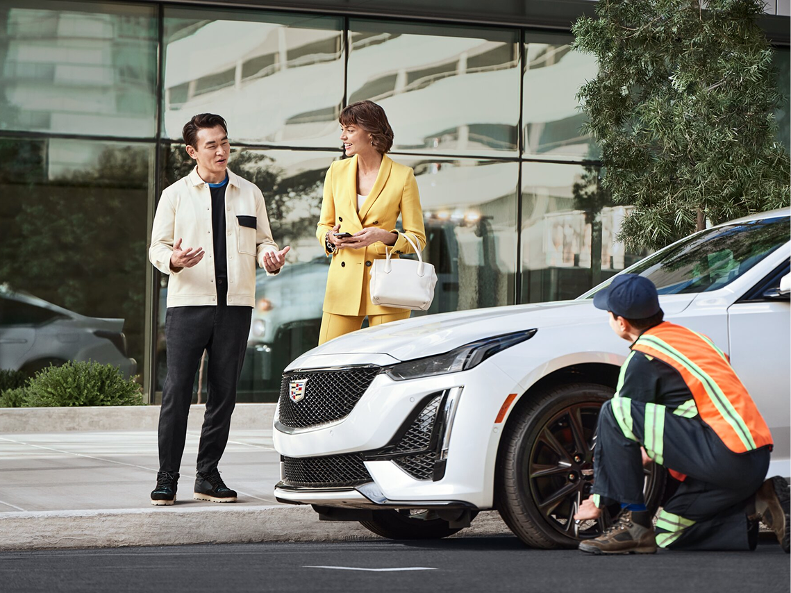 FeatureCards_Left Image_OnstarProtect.png