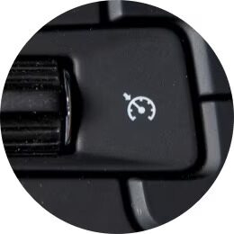 Cadillac Super Cruise Étape 1 : Appuyez sur le bouton du régulateur de vitesse adaptatif.