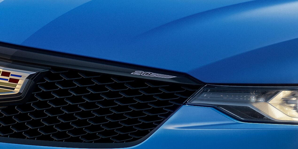 Calandre grillagée de la Cadillac CT4-V 2024.