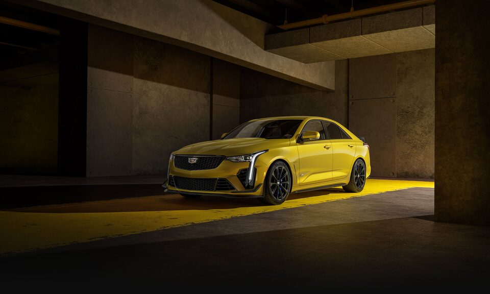 2024 CT4V Blackwing Compact Sport Sedan Cadillac Canada