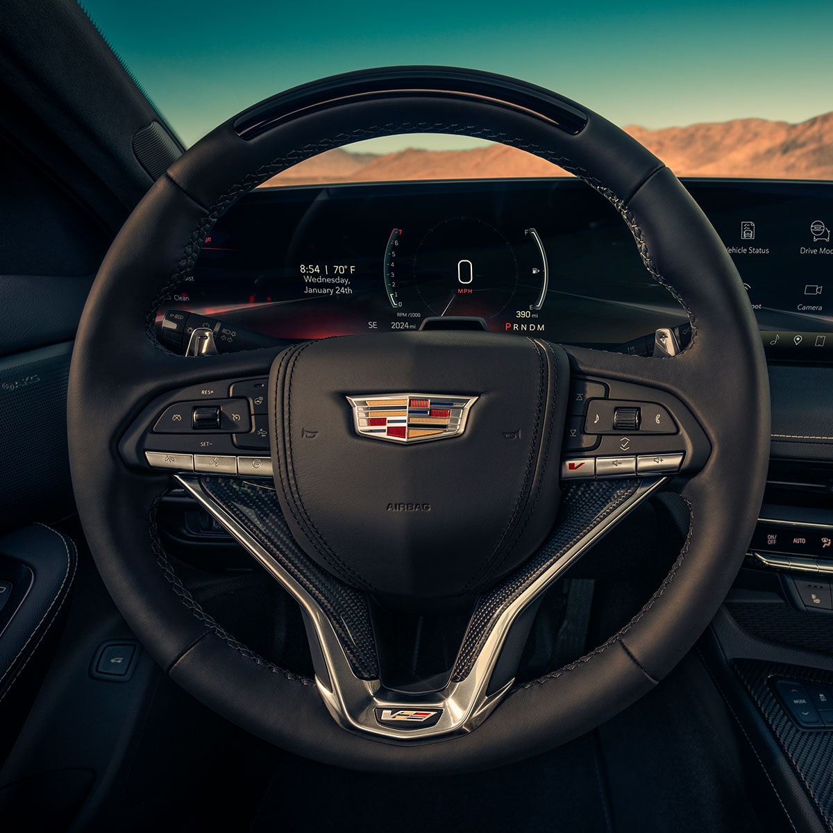 Le volant de la Cadillac CT5-V 2025 vu par le conducteur.