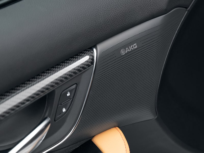 Haut-parleurs AKG de la Cadillac CT5-V 2026.