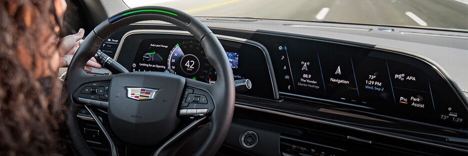 2022 Escalade in Super Cruise mode