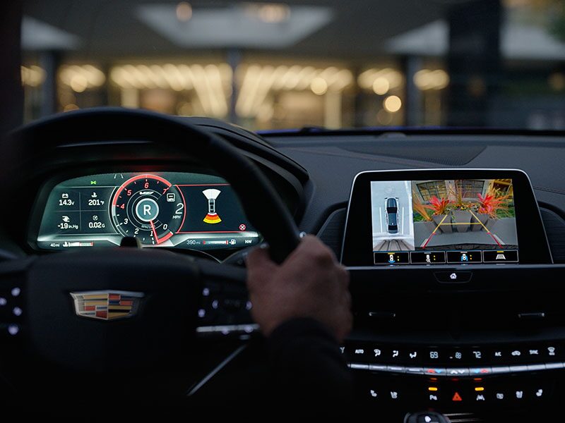 Caméra arrière haute définition de la Cadillac CT4-V 2024.