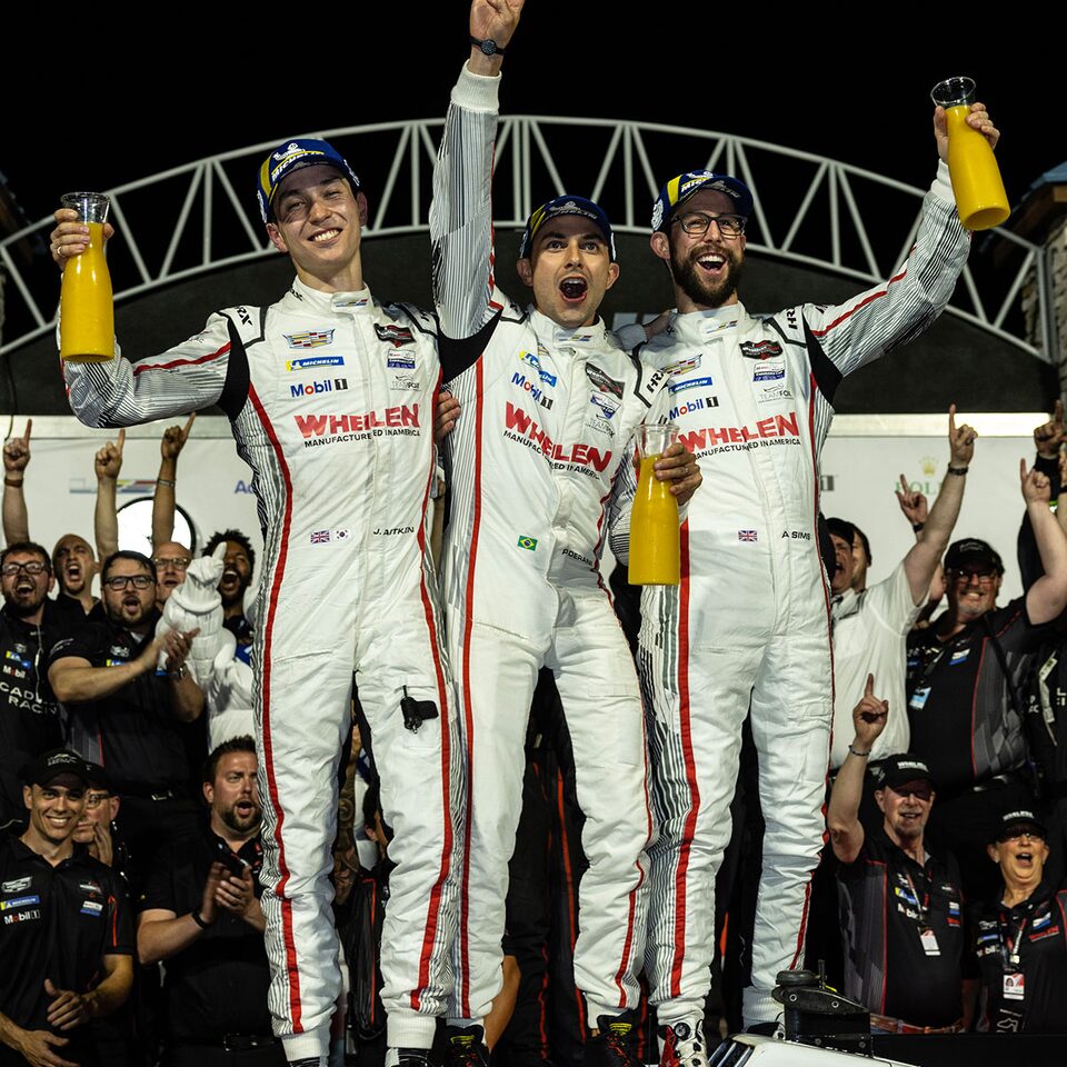 Les gagnants de la Cadillac.