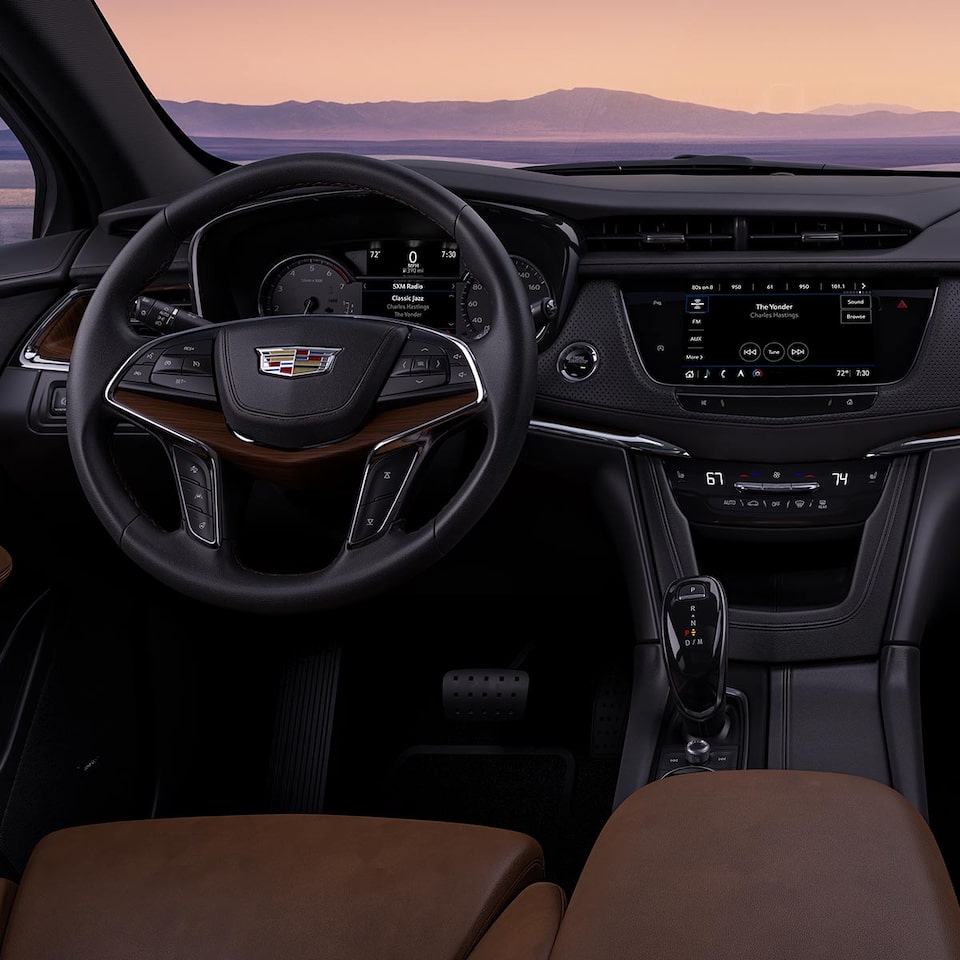 The Premium Technology Packed Infotainment System of the Cadillac XT5